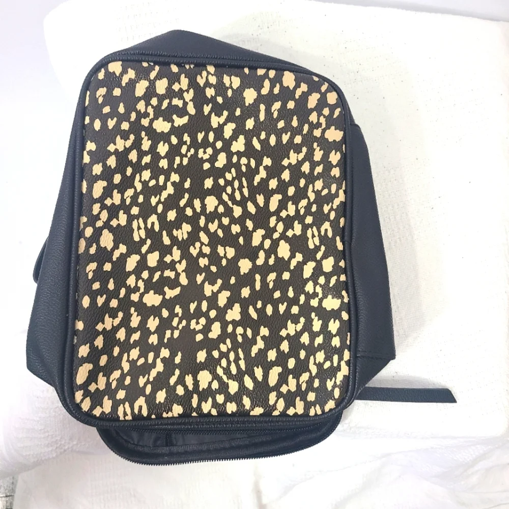 Tender Love + Carry Cosmetic Bag Cheetah Print